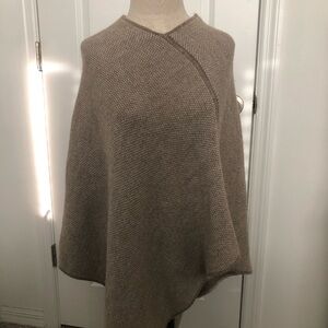 Fratelli Talli Elegant Taupe Poncho Sweater